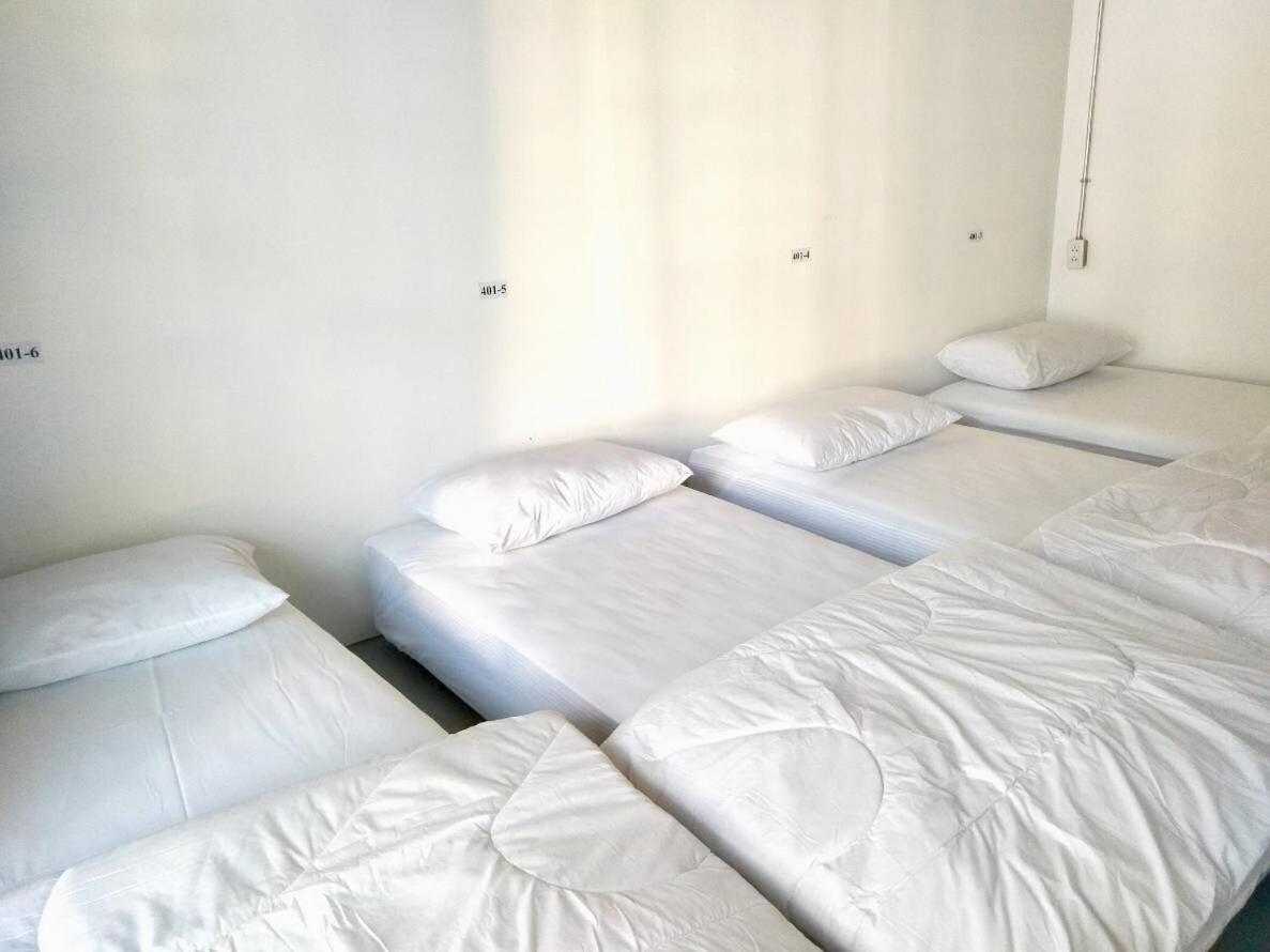 Hugnur Hostel And Coffee Чиангмай Экстерьер фото