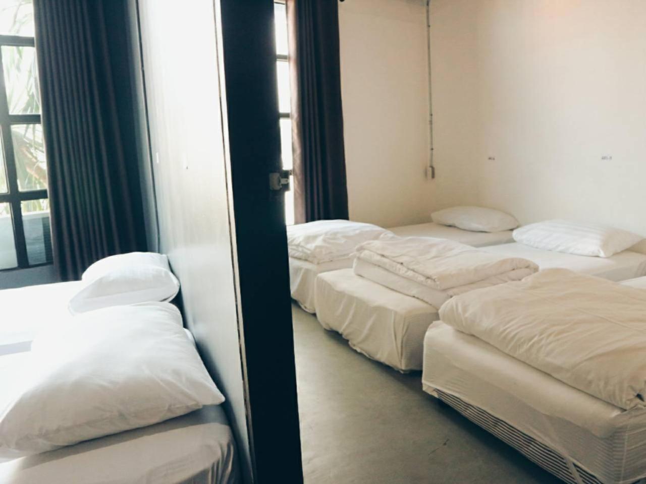 Hugnur Hostel And Coffee Чиангмай Экстерьер фото